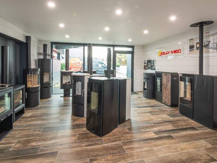 Nous vendons des poêles à granulés de marques reconnues.